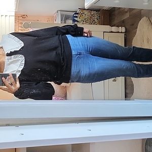 Elodie Black Sweater with Collar